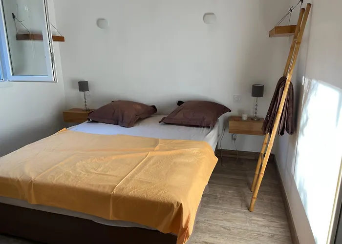 La Campagne Au Bord De La Porto Vecchio