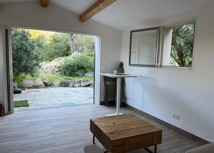 La Campagne Au Bord De La Сasa de vacaciones Porto Vecchio